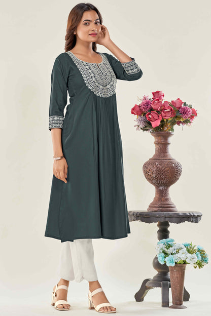 Women Grey Embroidered Viscose Rayon Straight Kurta