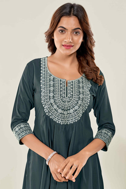 Women Grey Embroidered Viscose Rayon Straight Kurta