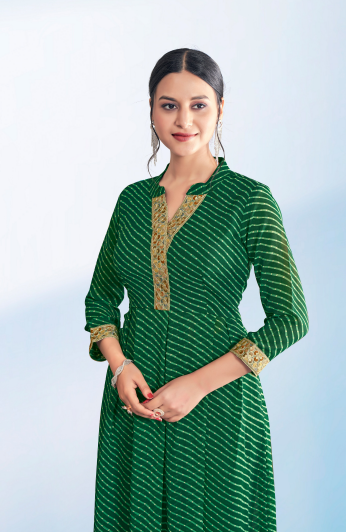 Women's Green Cotton Casual Embroidery and Printed Kurti-Pant