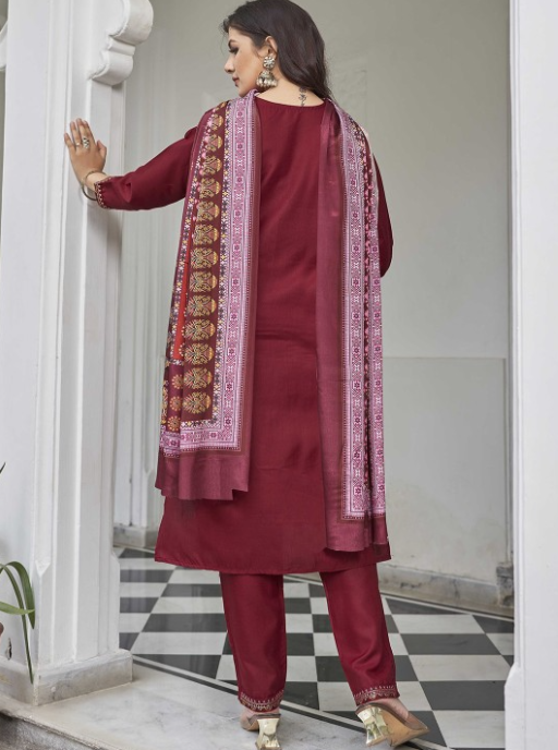 Ethnic Motifs Yoke Designed Straight  Kurta-pant & Dupatta