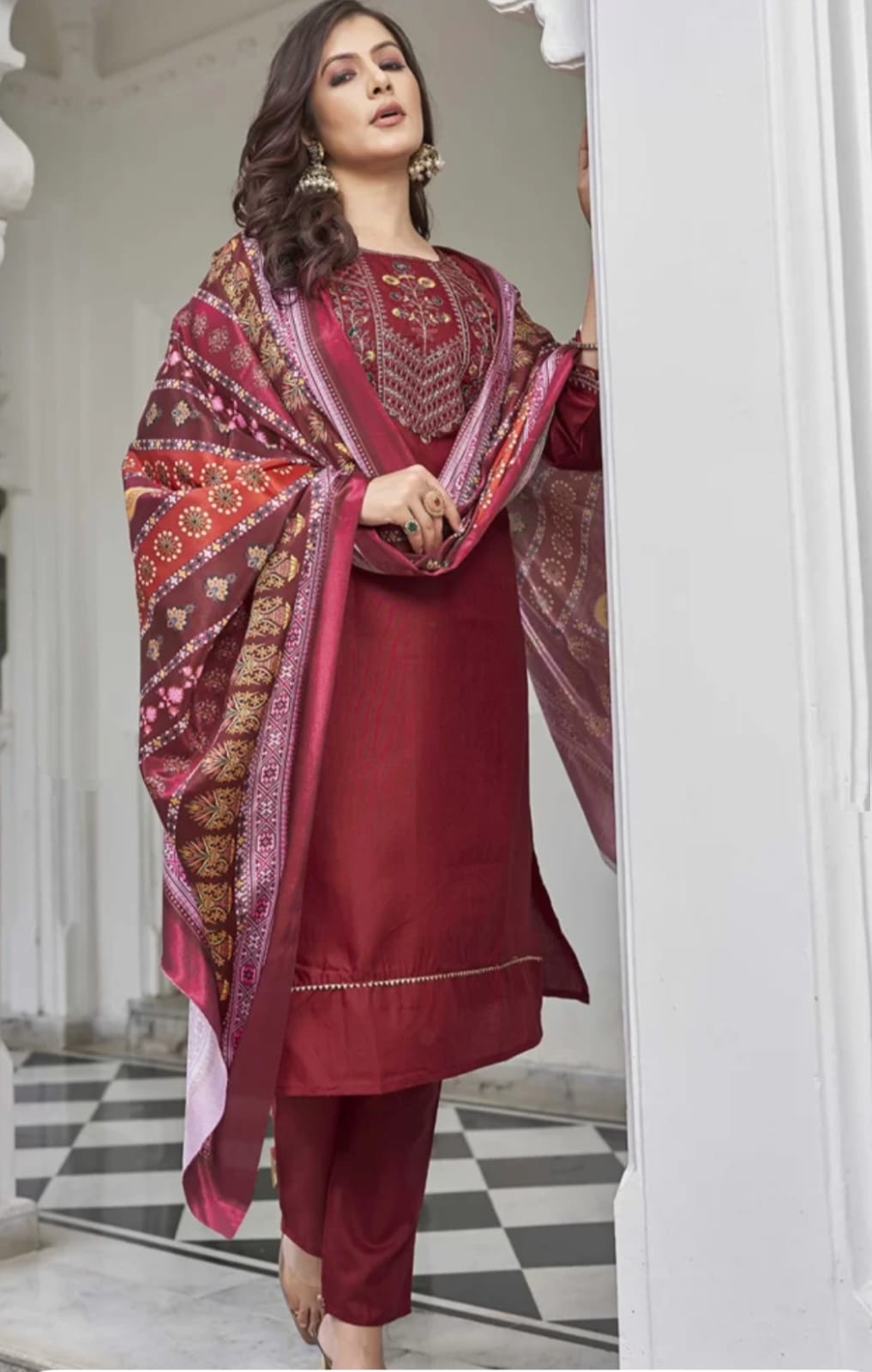 Ethnic Motifs Yoke Designed Straight  Kurta-pant & Dupatta